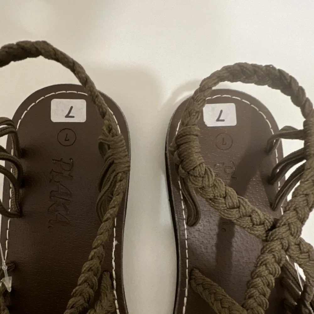 Plaka Strappy Sandals Women Size 7 Brown Braided Boho Chic Style‎ Casual